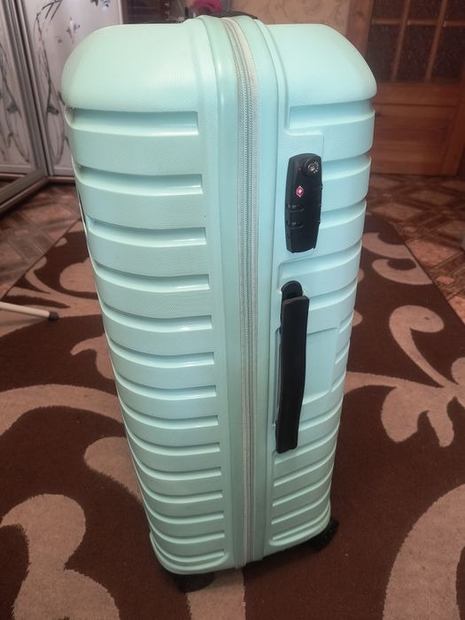 Чемодан, валіза велика