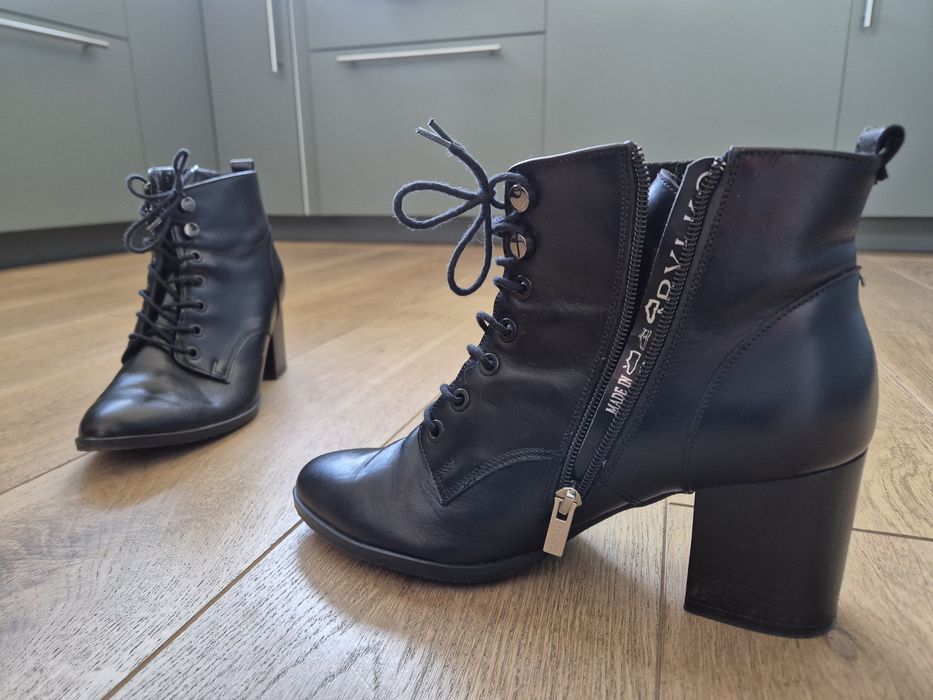 Botki czarne na korkU RYŁKO