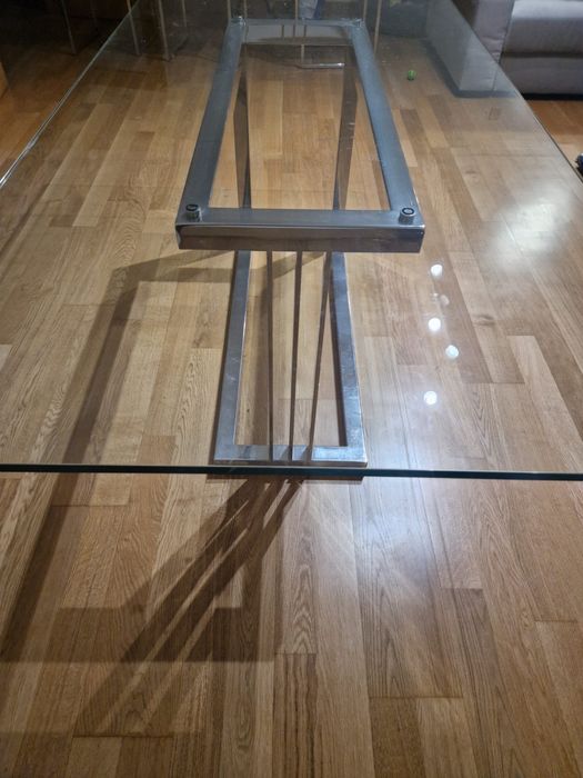 Antarte: Mesa de vidro. Paços de ferreira: 6 cadeiras