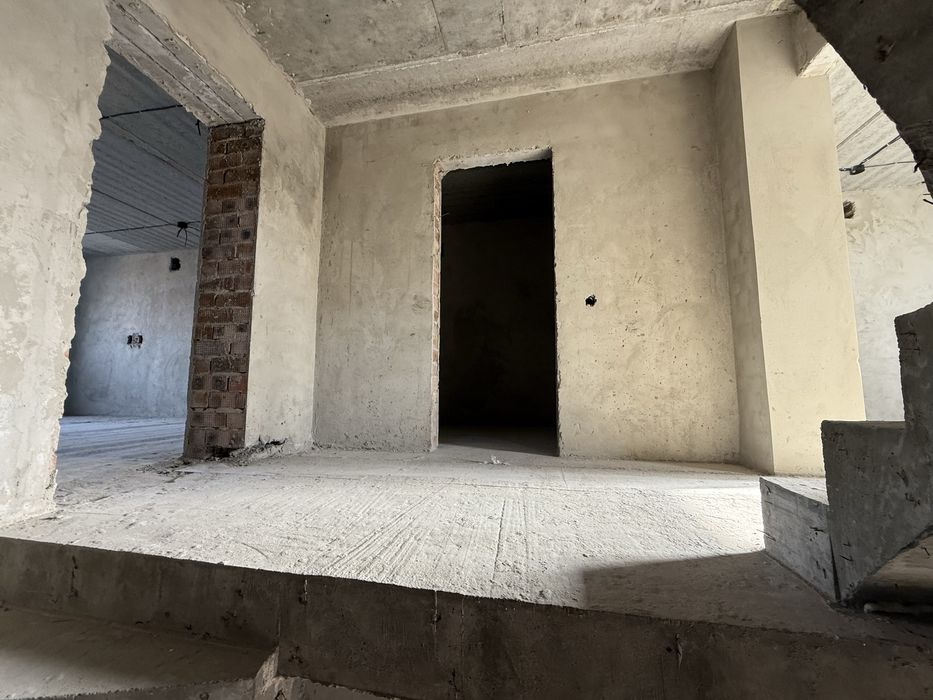 Продається дуплекс 3 поверховий готовий до ремонту від власника,Обмін