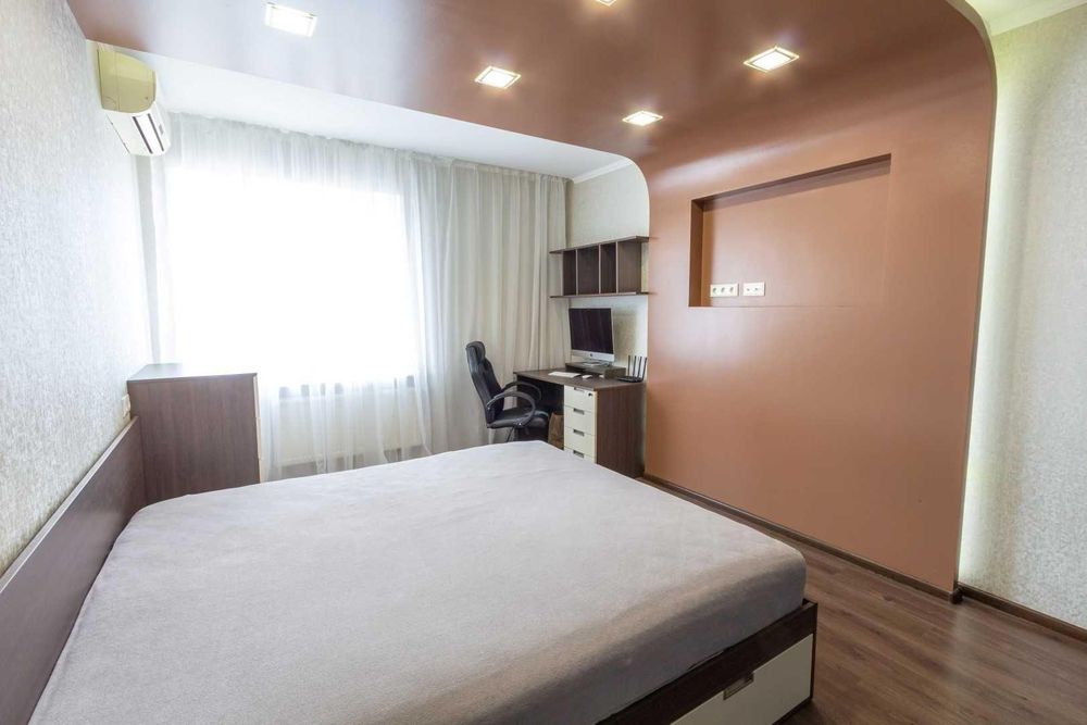 Продам дворівневу 3-кімнатну квартиру в ЖК Петрівський квартал. EN