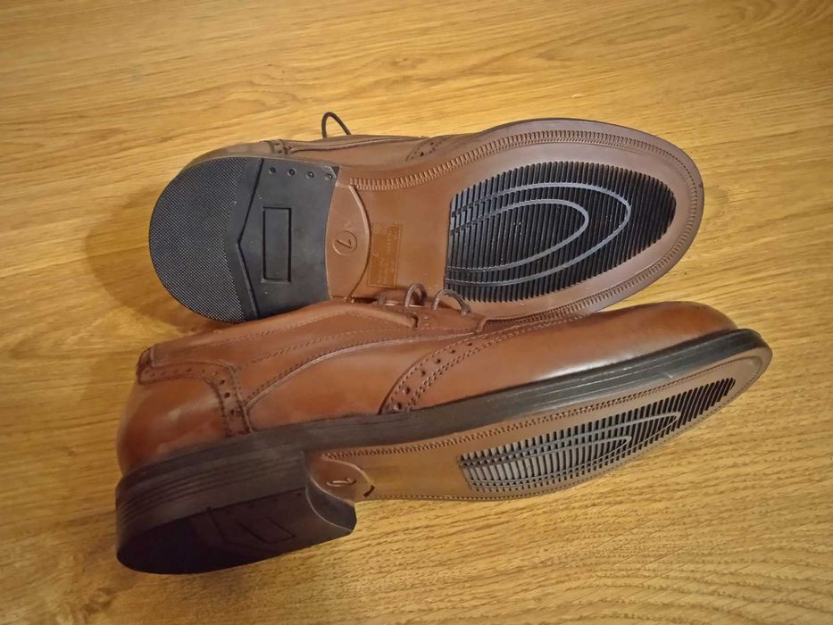Мужские туфли Milano, Чоловічі туфлі броги. З Англії. Оригінал. Нові