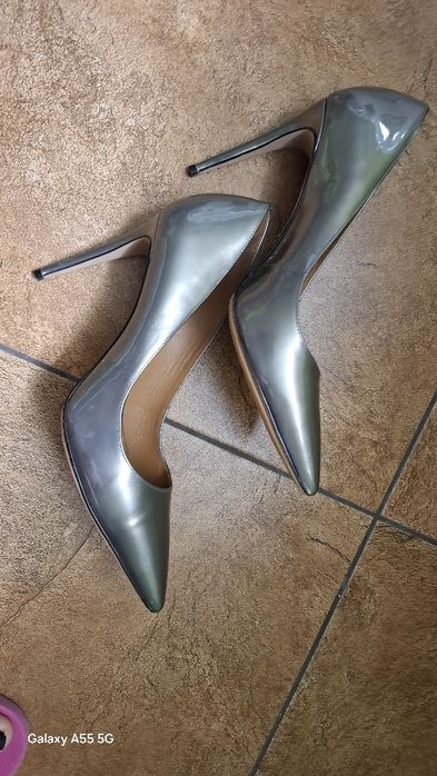 Szpilki kazar, piekne, antypoślizgowa podeszwa