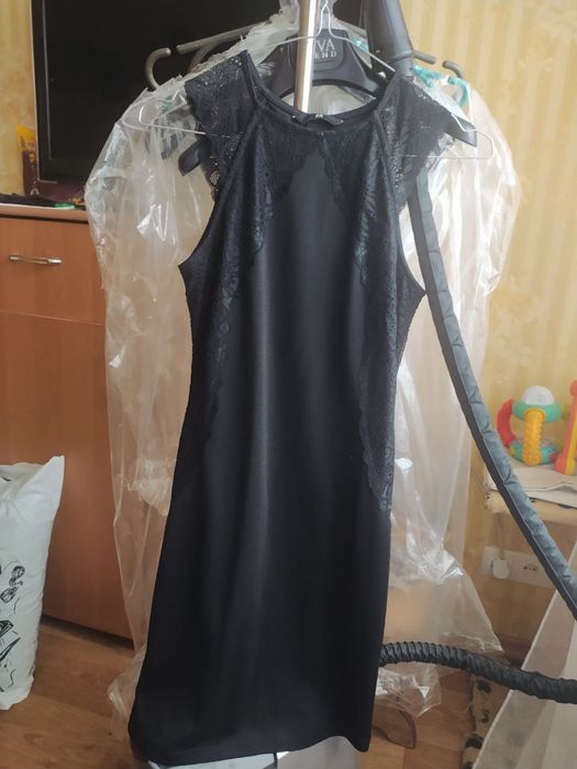 Плаття чорного кольору