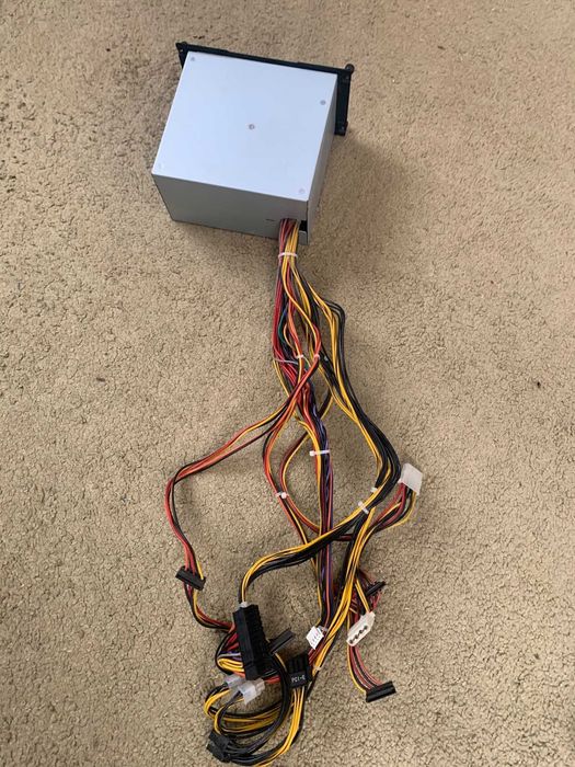 Компьютерный блок питания