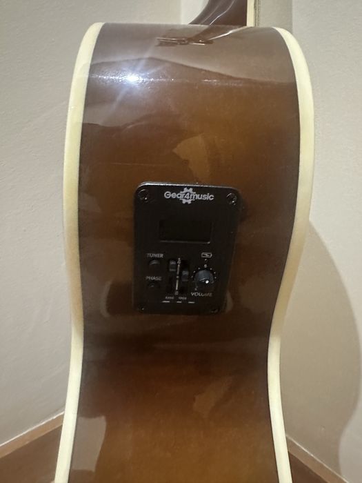 Guitarra acustica