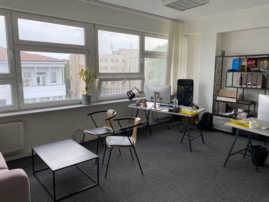 Do wynajęcia  biuro  170 m2 biurowiec