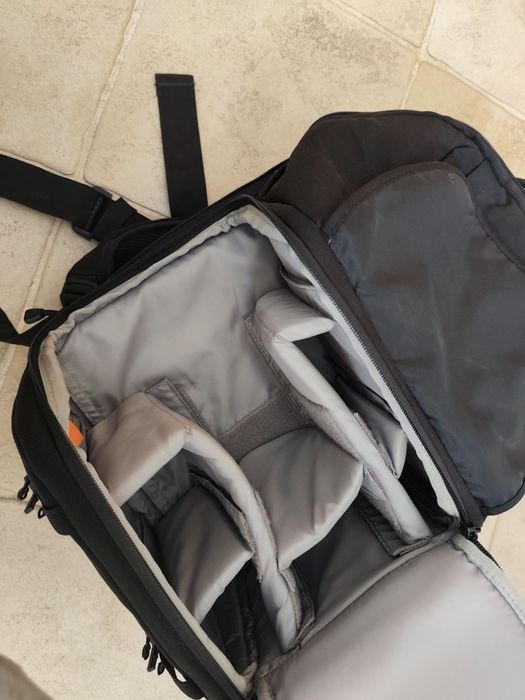 Mochila lowepro para máquina fotográfica e pc