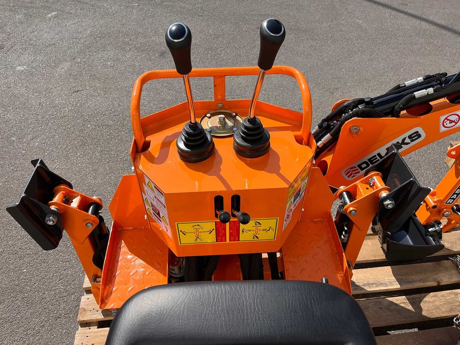 Retro escavadora P/Trator 18-40cv DRS-1000-Bomba Própria -PORTE GRÁTIS