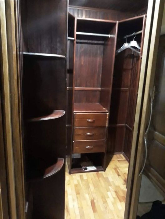 Продається 3 кімнатна квартира.