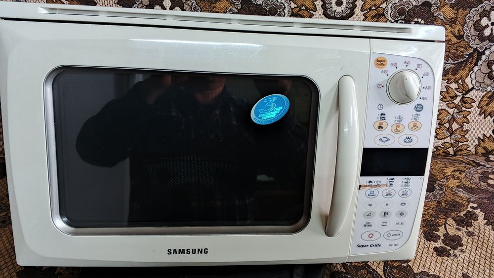 Мікрохвильова піч Samsung з грилем