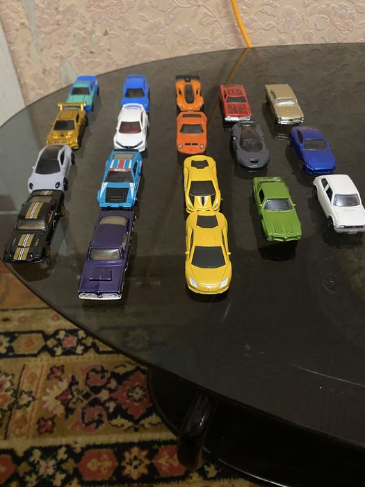 Машинки hot wheels 60грн шт