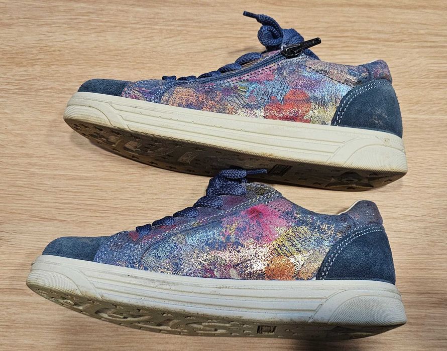 Dziecięce buty PRIMIGI - rozmiar 30