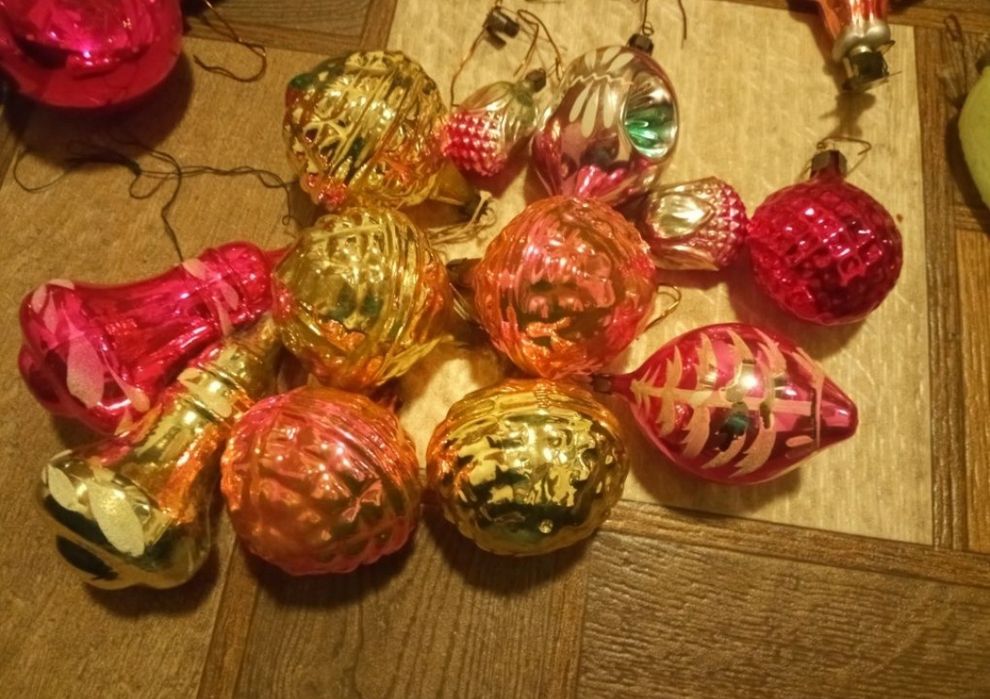 Новорічні прикраси 70-90-х років