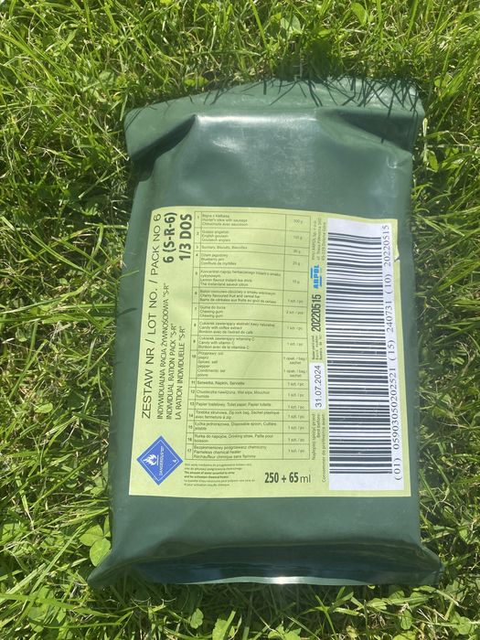 Wojskowa racja żywnosciowa (S-R-6)