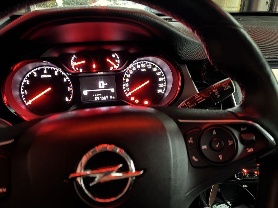 Opel Crossland X 2017 r niski przebieg, asystent pasa ruchu