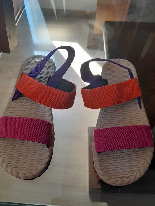 Sandálias lindissimas