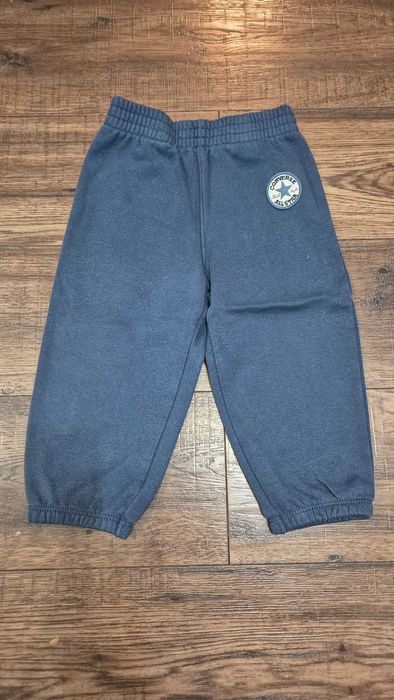 054 P spodnie nr 2 drsowe converse all star granatowe 80-86 rozmiar