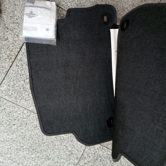 Conjunto de 2 tapetes - VOLKSWAGEN Passat (3B2) | 96 - 01