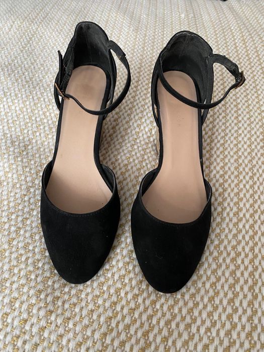 Buty na koturnie New Look 39 czarne