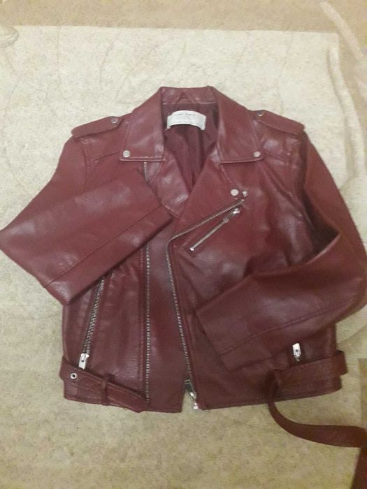 Демисезонний жіночий одяг