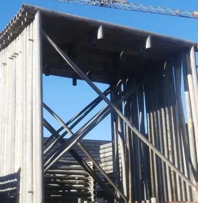 Bastidores ou Módulos de Escoramento Tipo Cimbre da Doka - Usado