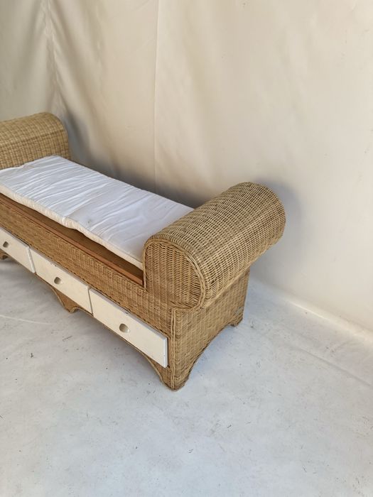 Komoda - ławka z kufrem