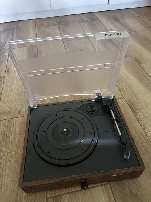 Gramofon Fenton