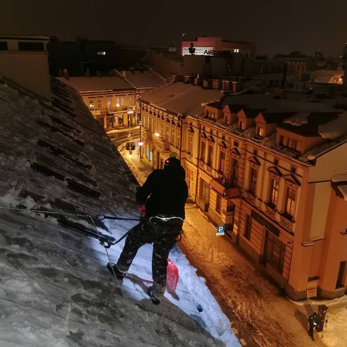 Malowanie hal , obiektow przemyslowych,szpachlowanie ,mycie paneli