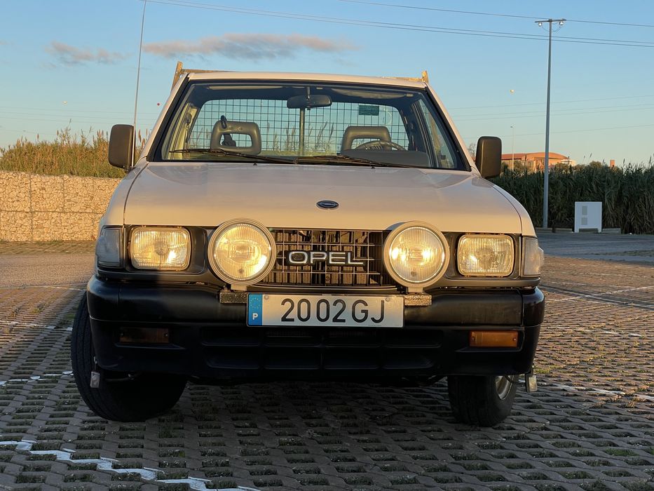 Opel Campo - Caixa Aberta - Pronta a Trabalhar c/ Extras
