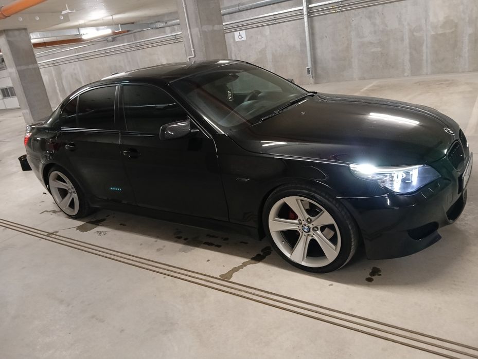 BMW 5 ,530 D 290 koni 700 niuta manual,2003,