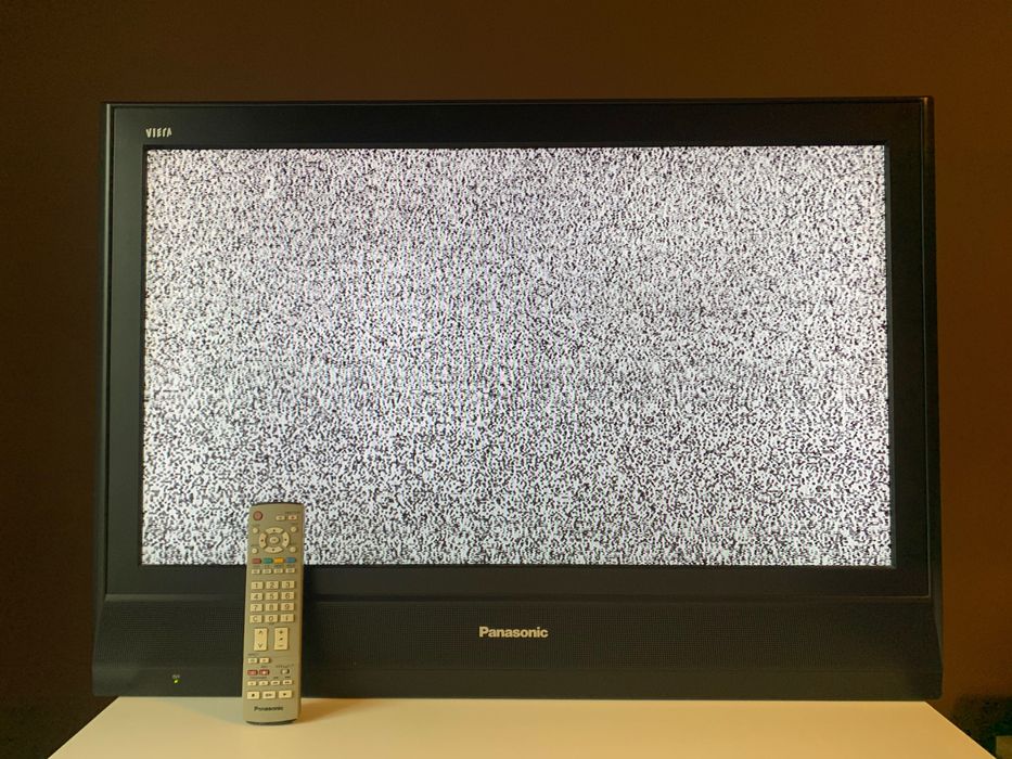 Vendo LCD Tv Panasonic com 1 HDMI e de 32 polegadas