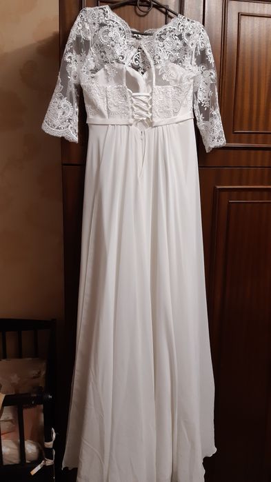 Продам весільну сукню