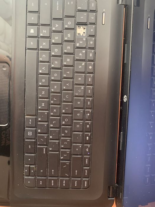 Ноутбук HP 2000 Notebook