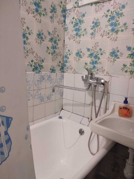 Сдам 1к квартиру  п-т Л. Курбаса