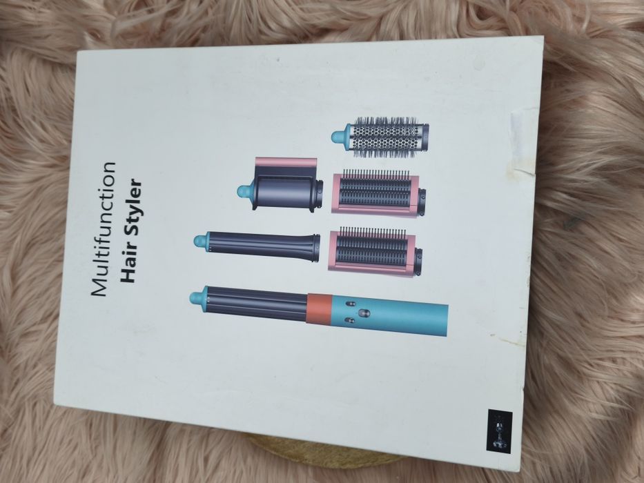 Multistyler. Suszarka do włosów lodówka końcówki wygładzające szczotki