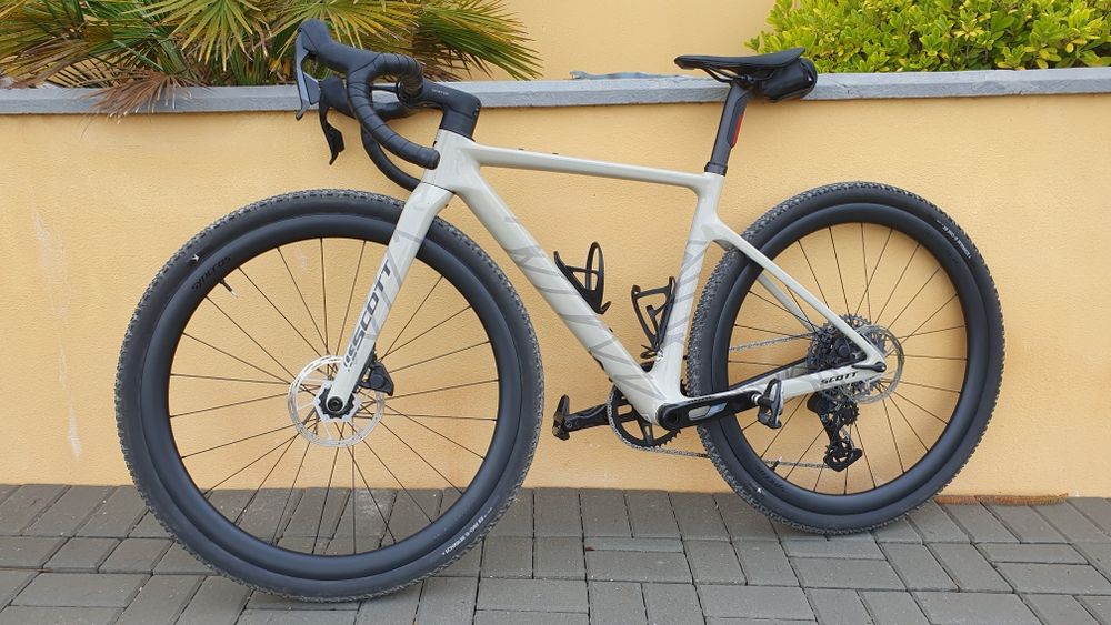 Bicicleta SCOTT Adddict Gravel 20