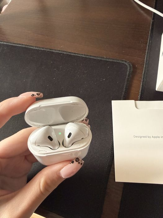 AirPods 2 stan bardzo dobry