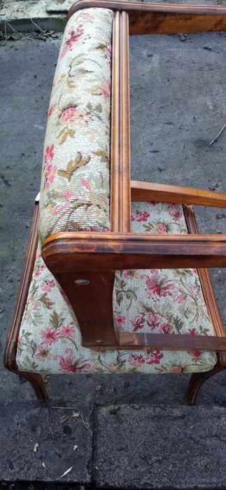 Табуретки кухонные. Стул на дачу.