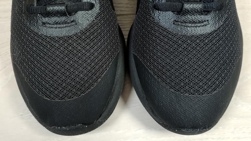 Оригінальні кросівки Nike Revolution 6 Black