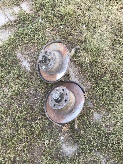 Продам кулак поворотний Ваз 2101-2107