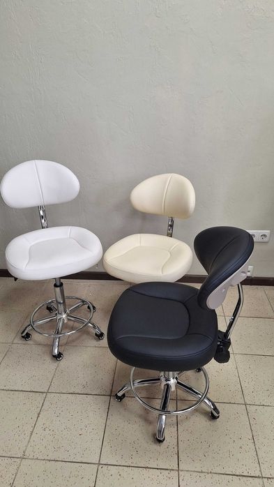 Стілець майстра з регулюванням спинки чорний білий бежевий НОВІ