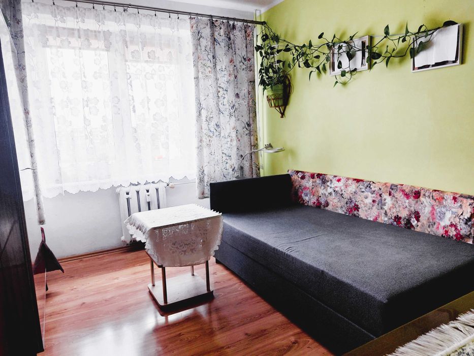 Żagań, trzy pokoje, trzecie piętro, cena 340 000 zł.