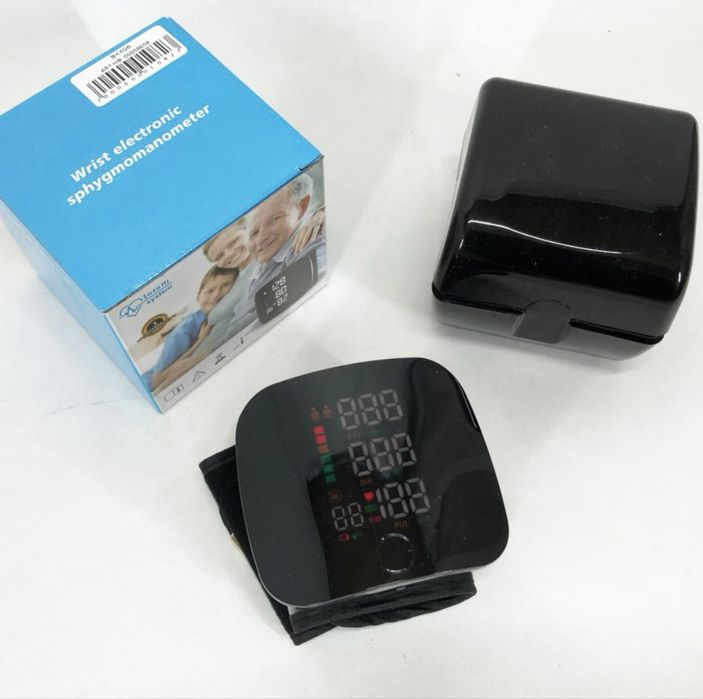 Тонометр на зап’ястя акумуляторний USB-C з пам’яттю. На запястье.