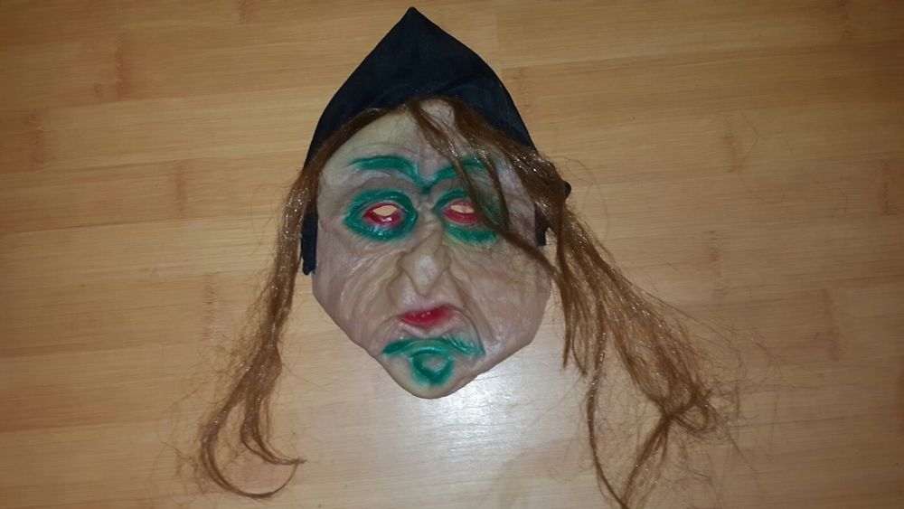 Маски, цікаві іграшки