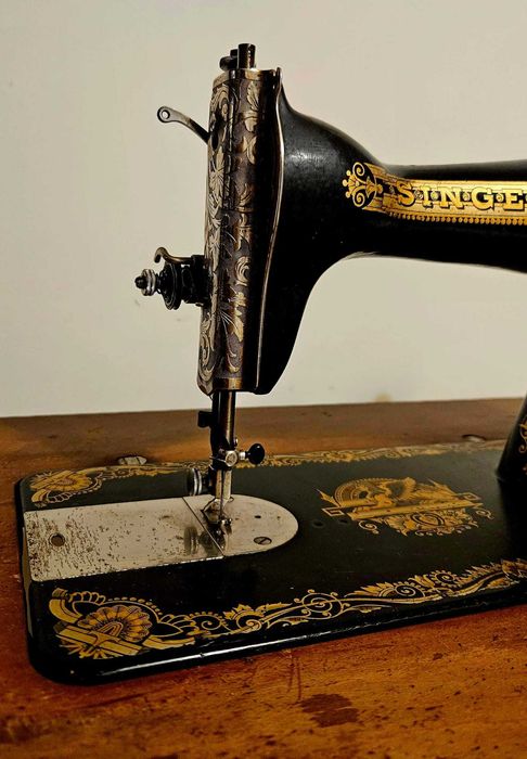 Maquina de Costura Singer