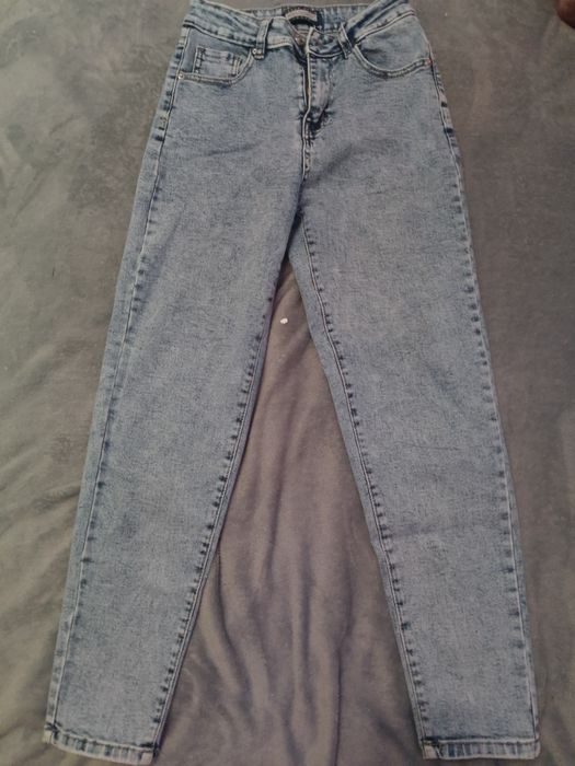 Новенькі джинси мом