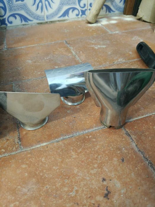 Decapador de Ar Quente HiKOKI RH600T 2000 W + Kit Acessórios