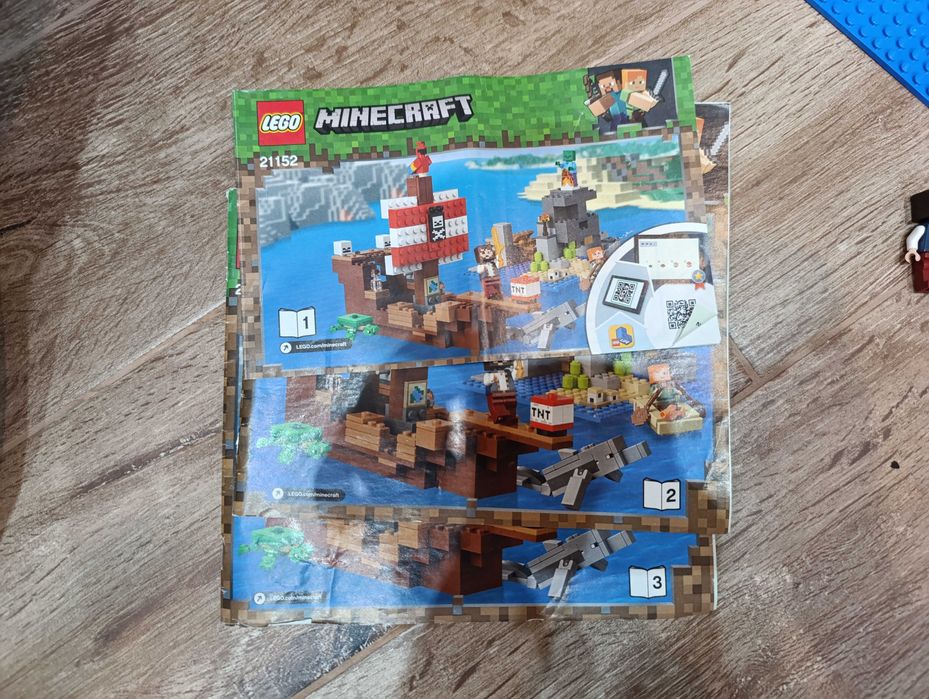LEGO 21152 Minecraft - Przygoda na statku pirackim