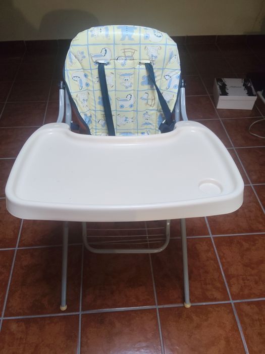 Cadeira de refeição